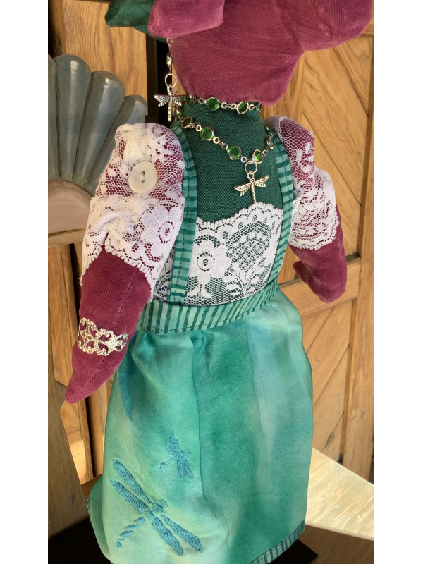 Priscilla Pig Has a Summer Picnic in 1911 by Karen Rivera